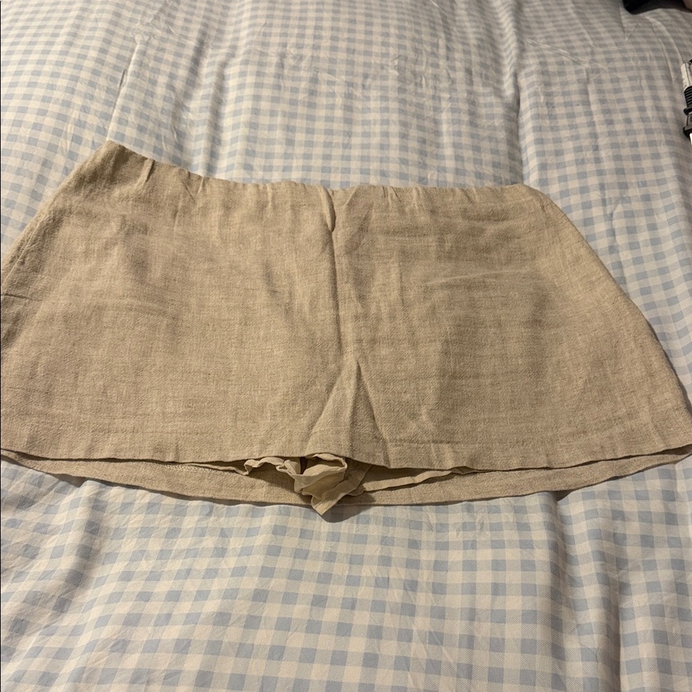 Abercrombie & Fitch Beige Elastic-Waist Skort